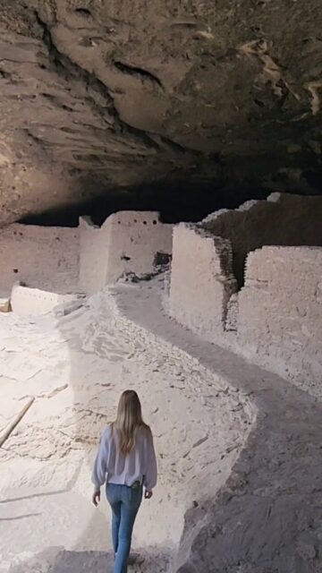 Exploring the homes of an ancient civilization #vanlife #newmexico #nationalpark #travel