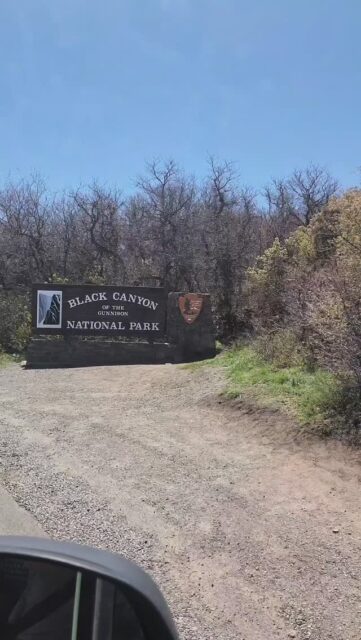 Hiking into the Black Canyon of the Gunnison #travel #vanlife #colorado